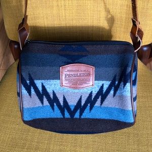 Pendleton wool crossbody or over the shoulder purse with leather strap